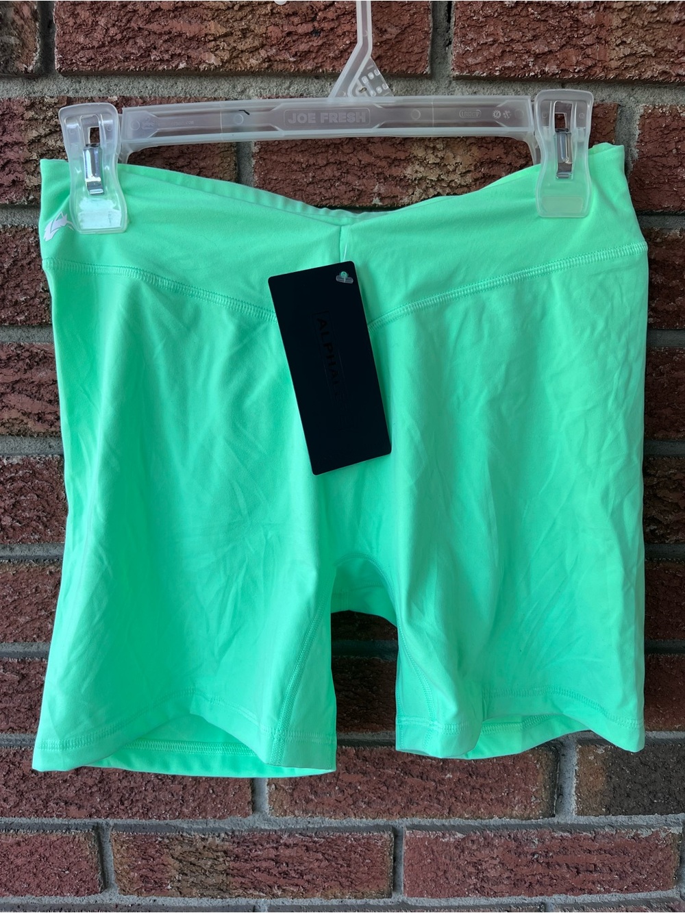 Alphalete BNWT women’s green shorts Sz XL